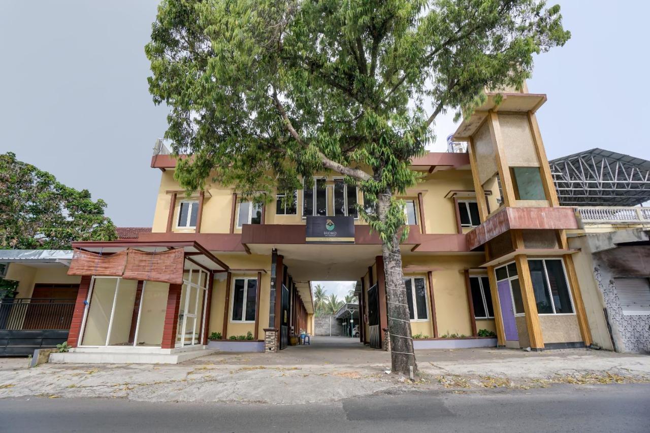 Oyo 3298 Bromo Guest House Family Маланг Екстериор снимка