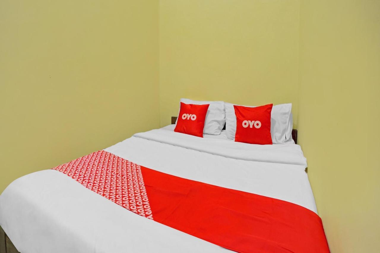 Oyo 3298 Bromo Guest House Family Маланг Екстериор снимка